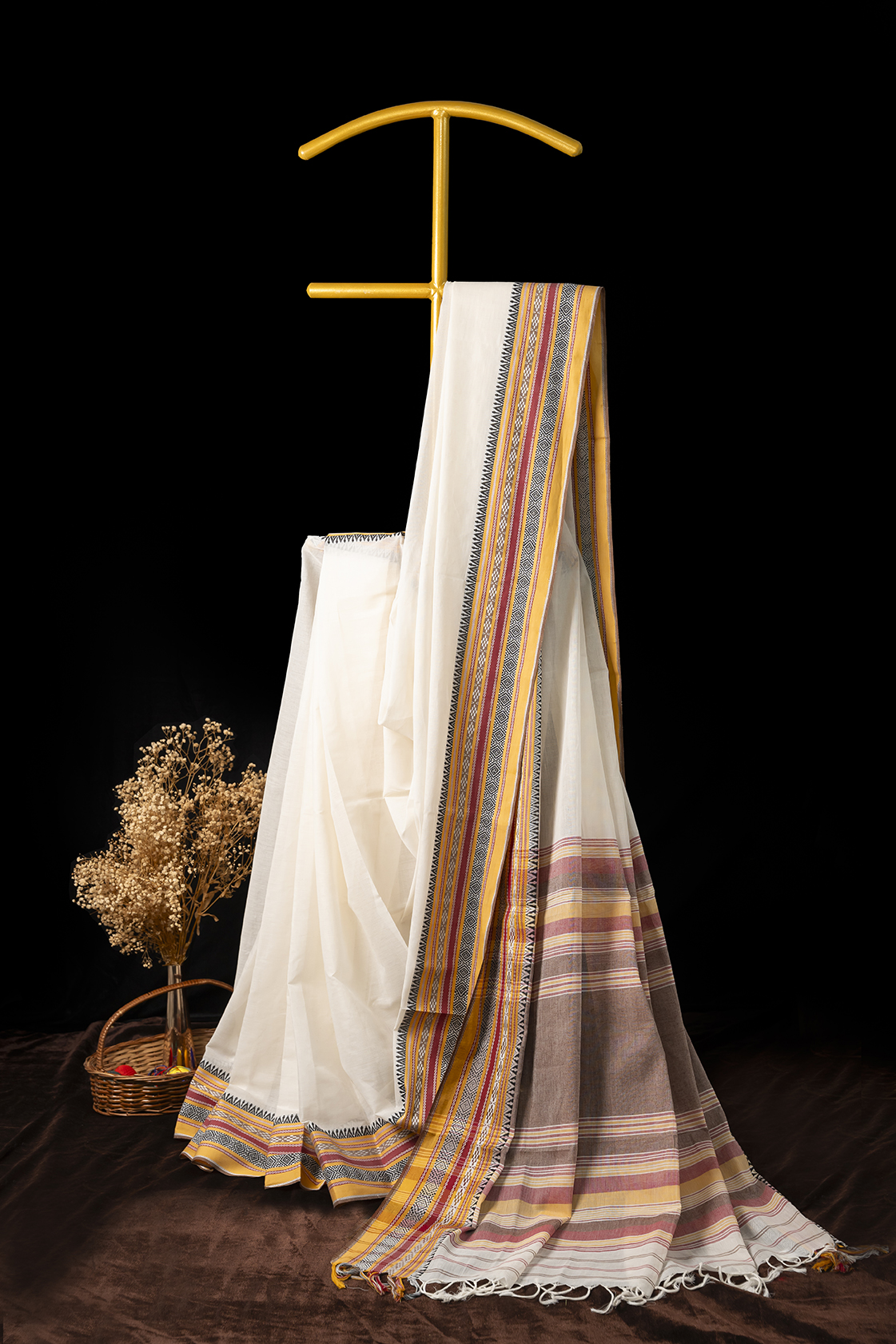 Elegant Off White Saree